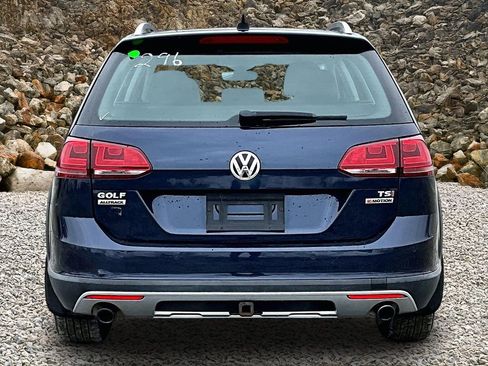 Used 2017 Volkswagen Golf Alltrack SEL image 4