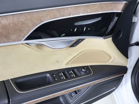 Used 2019 Audi A8 L 3.0T image 23