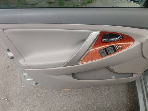 Used 2009 Toyota Camry XLE FWD image 11
