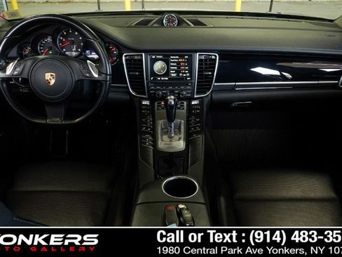 Used 2016 Porsche Panamera 4 Edition image 40