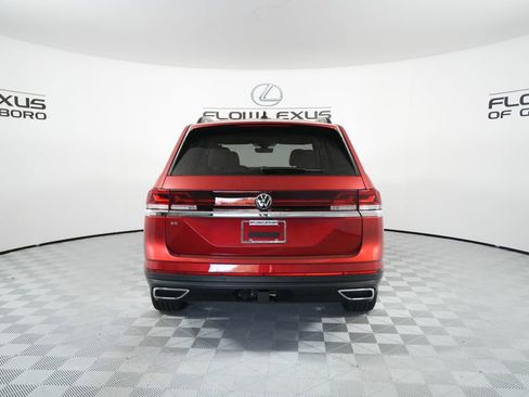Used 2024 Volkswagen Atlas SE image 5