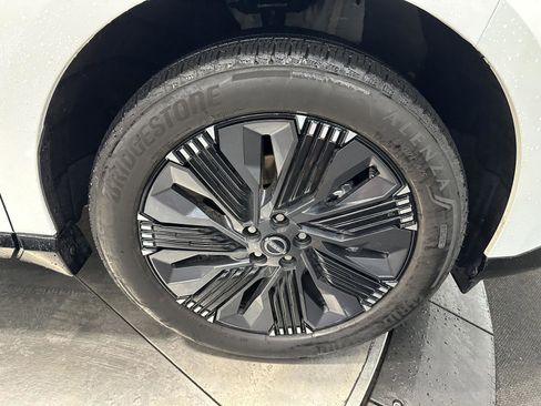 Used 2025 Nissan Murano Platinum w/ Cargo Package image 11