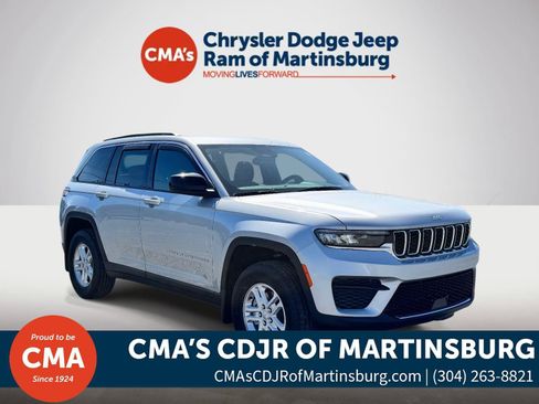 New 2025 Jeep Grand Cherokee Laredo w/ Luxury Tech Group I AWD/4WD image 1