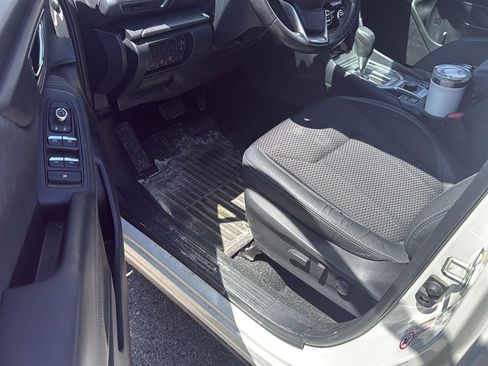 Used 2019 Subaru Forester Premium AWD/4WD image 14