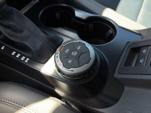 Used 2024 Ford Bronco Outer Banks image 33