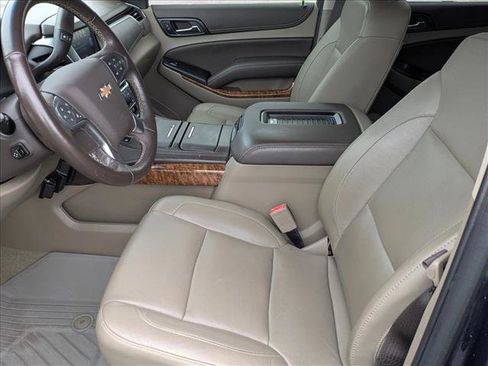 Used 2018 Chevrolet Tahoe Premier AWD/4WD image 15