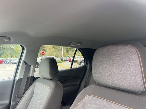 Used 2022 Chevrolet Equinox LT image 18