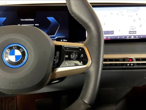 Used 2025 BMW iX xDrive50 w/ Sport Package image 18