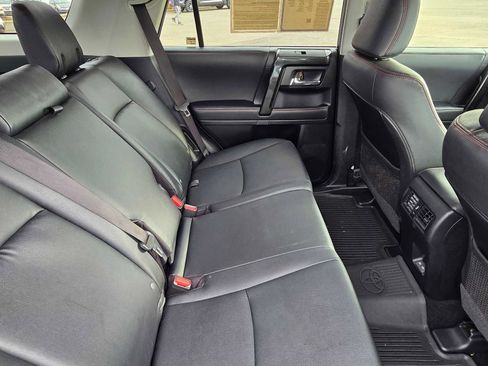 Certified 2024 Toyota 4Runner TRD Off-Road Premium w/ Moonroof Package image 15