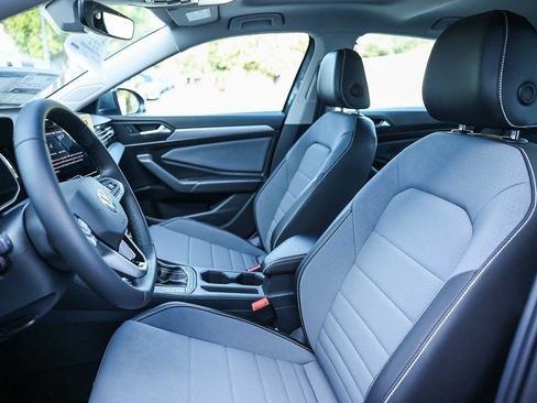 New 2026 Volkswagen Jetta SE image 30