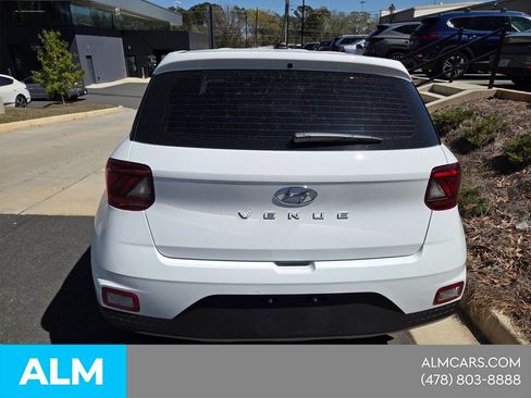 Used 2025 Hyundai Venue SE image 7