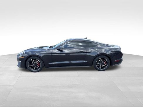 Used 2022 Ford Mustang Premium RWD image 4