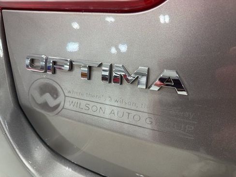 Used 2016 Kia Optima EX image 9