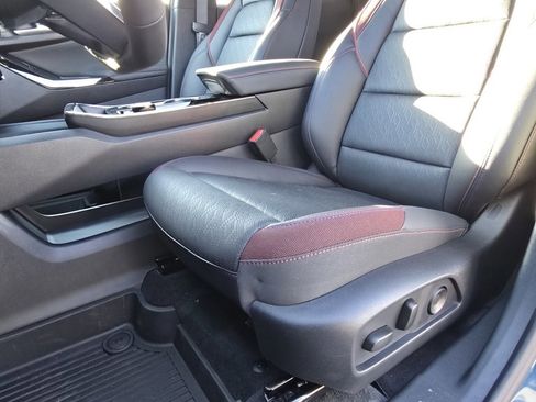 New 2026 Chevrolet Equinox RS w/ Convenience Package III image 17