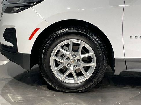 Used 2024 Chevrolet Equinox LS FWD image 34