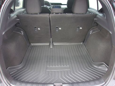 Used 2021 Nissan Kicks SV image 17