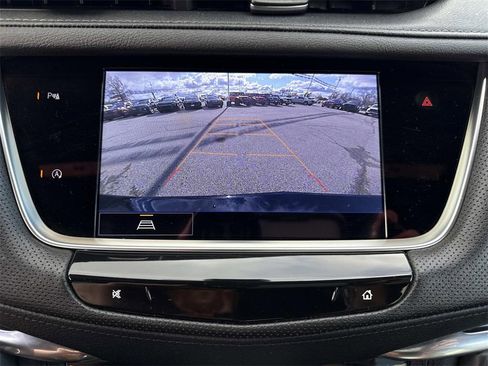 Used 2023 Cadillac XT5 Premium Luxury image 21