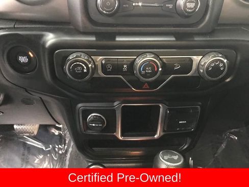 Certified 2020 Jeep Wrangler Sport image 19