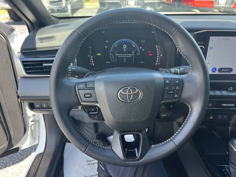 Used 2025 Toyota Camry SE w/ Multimedia Upgrade Package FWD image 18