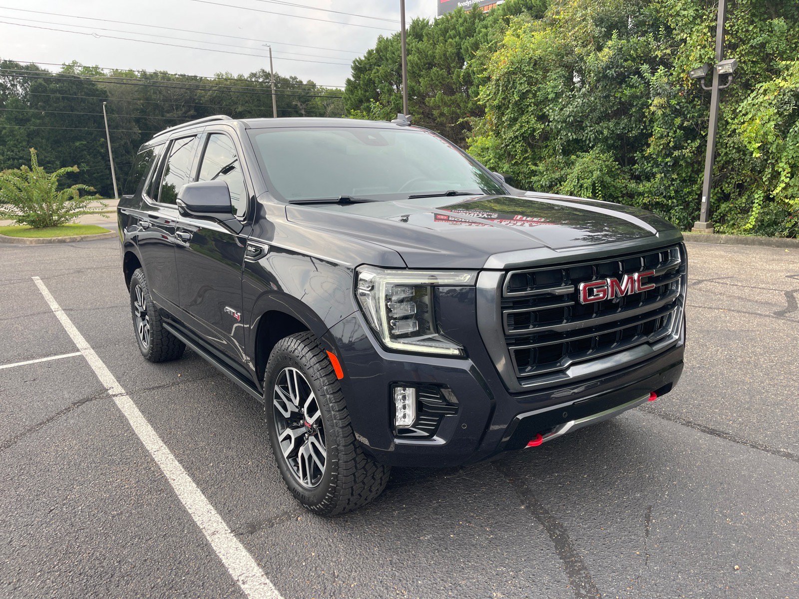 Used 2023 GMC Yukon AT4 w/ AT4 Premium Package AWD/4WD image 1