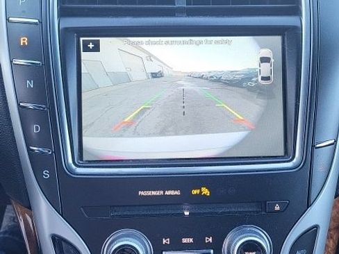 Used 2018 Lincoln MKX Select w/ Select Plus Package AWD/4WD image 5