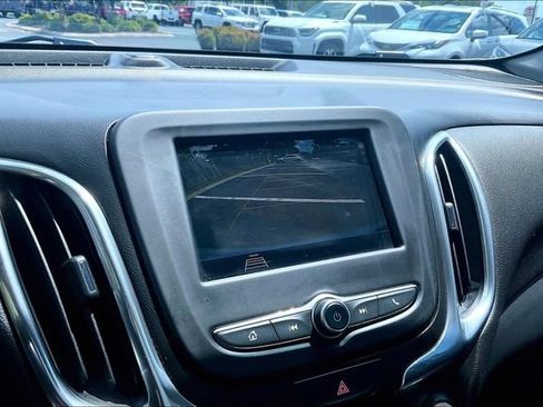 Used 2019 Chevrolet Equinox LT FWD image 21