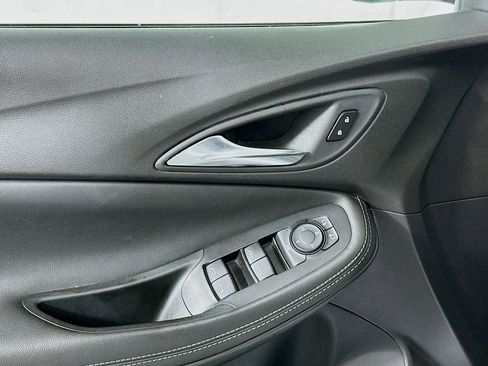 Used 2025 Buick Encore GX Preferred FWD image 15