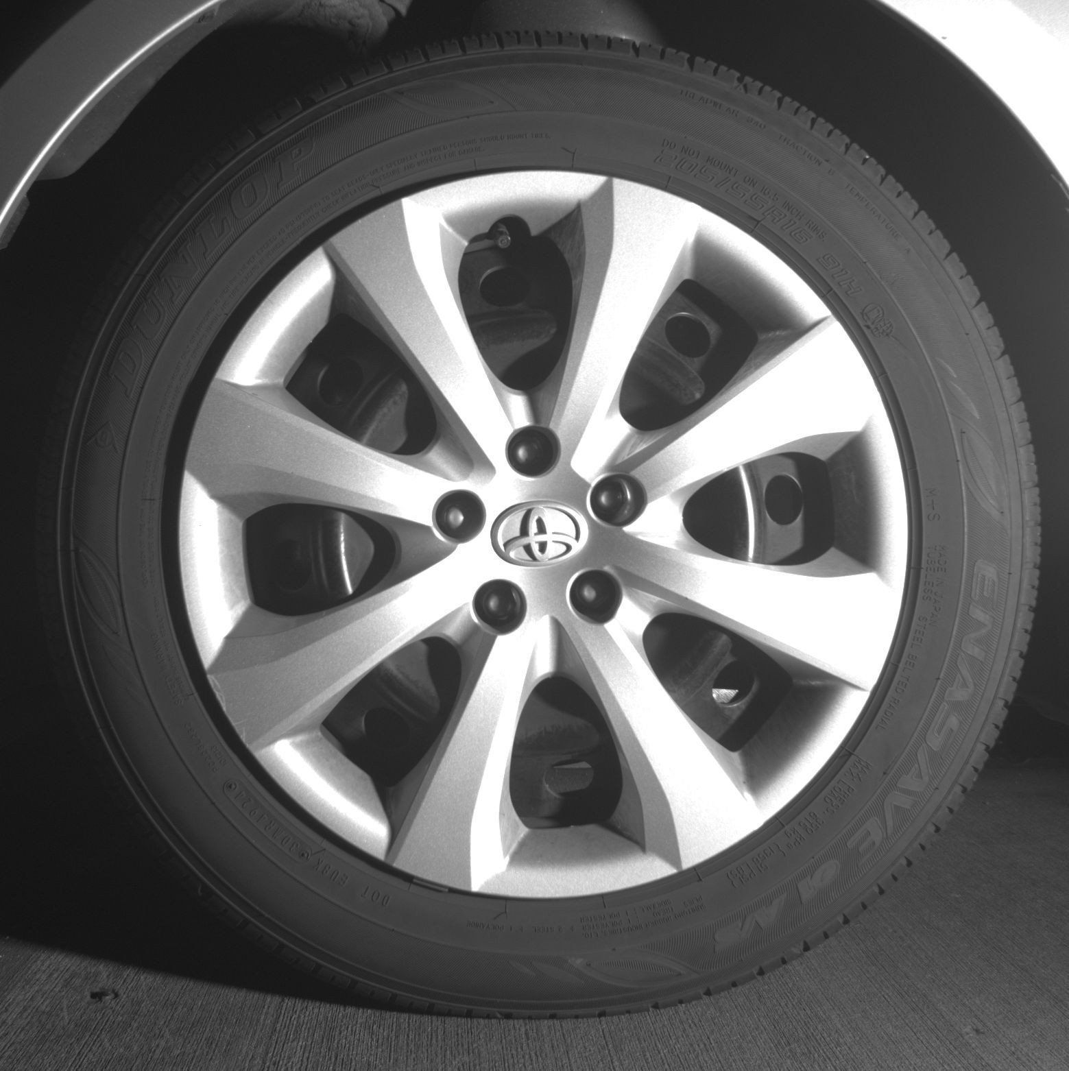 Used 2025 Toyota Corolla LE FWD image 13