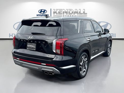 Used 2023 Hyundai Palisade Limited image 6