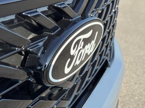 New 2025 Ford Maverick XLT w/ Black Appearance Package image 9