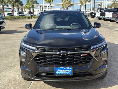 New 2026 Chevrolet Trax RS image 3