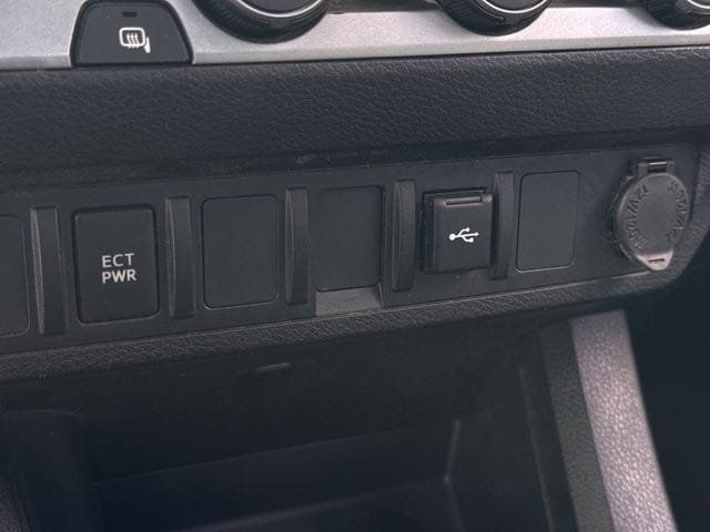 Used 2023 Toyota Tacoma SR w/ SR Convenience Package RWD image 19