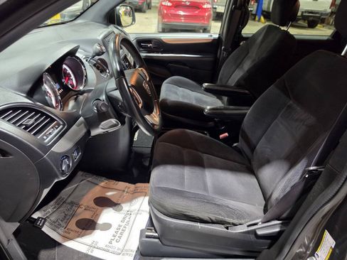 Used 2015 Dodge Grand Caravan SE w/ Quick Order Package 29E SE FWD image 25