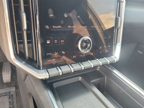 Certified 2025 GMC Acadia Elevation image 26