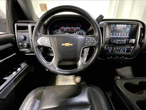 Used 2018 Chevrolet Silverado 1500 LT w/ Texas Edition image 14