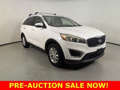 Used 2016 Kia Sorento LX w/ LX Convenience Package