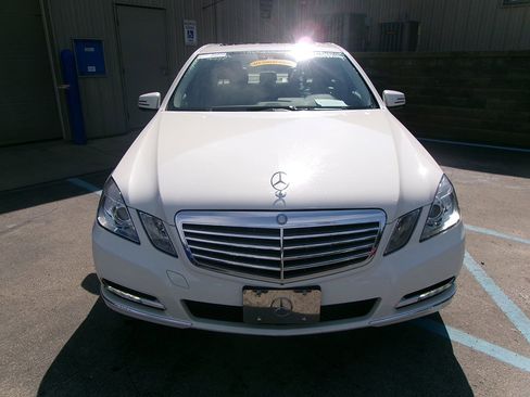 Used 2012 Mercedes-Benz E 350 4MATIC Sedan image 2