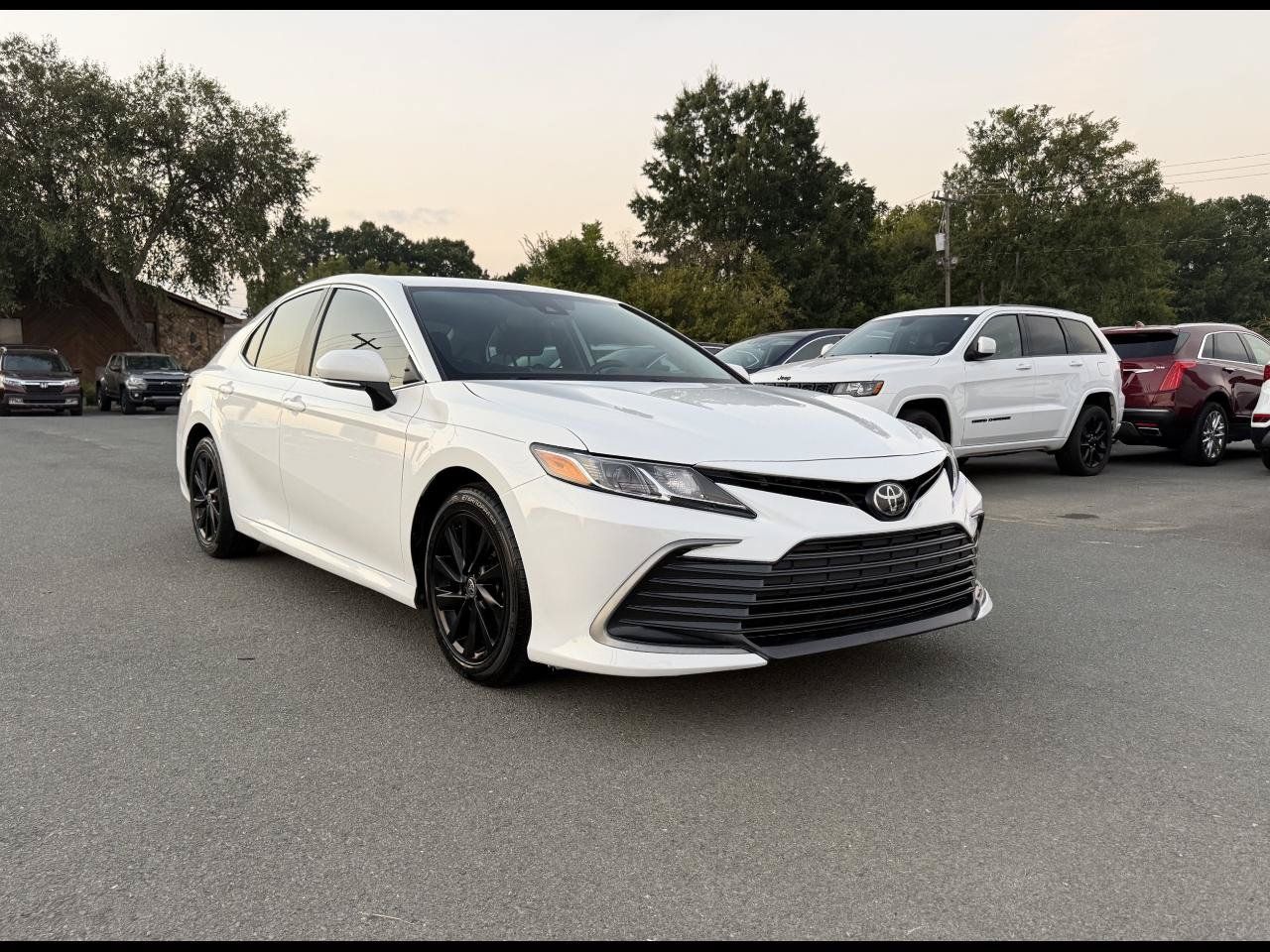 Used 2023 Toyota Camry LE w/ Convenience Package FWD image 1
