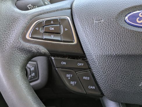 Used 2018 Ford Escape SE image 21