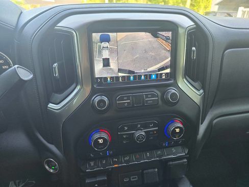 Used 2021 Chevrolet Silverado 2500 LTZ w/ LTZ Premium Package AWD/4WD image 28