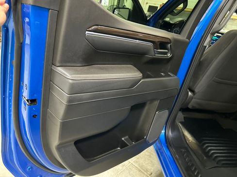 Used 2025 Chevrolet Silverado 1500 LT image 24