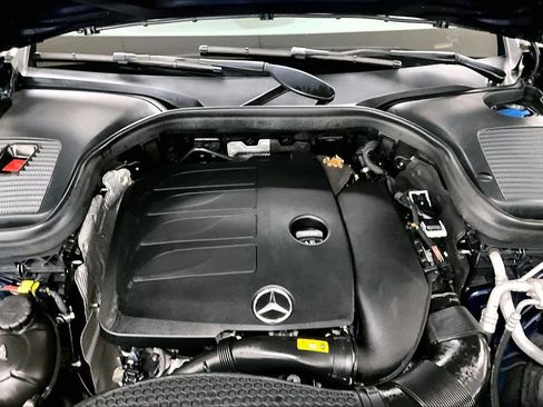 Used 2022 Mercedes-Benz GLC 300 4MATIC image 30