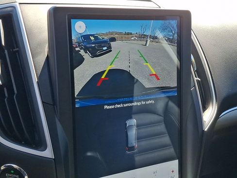 Certified 2022 Ford Edge SEL w/ Convenience Package image 18