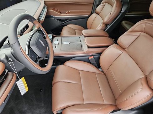 New 2025 Lincoln Navigator Reserve image 12