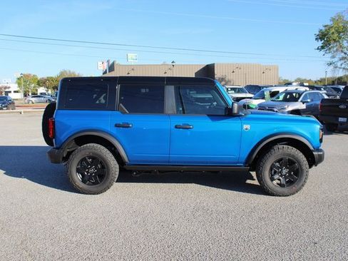 New 2025 Ford Bronco Big Bend w/ Black Diamond Package image 3