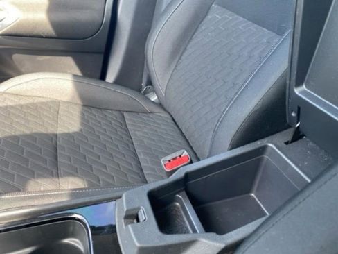 Used 2023 Nissan Kicks SV FWD image 18