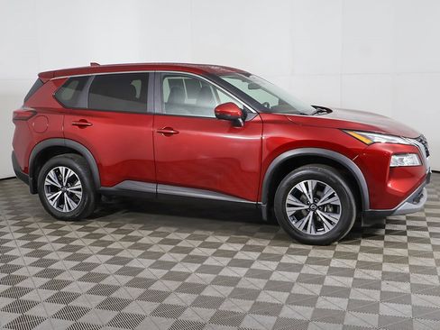 Used 2023 Nissan Rogue SV image 11