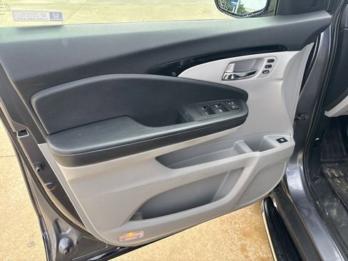 Certified 2019 Honda Ridgeline RTL-E image 14