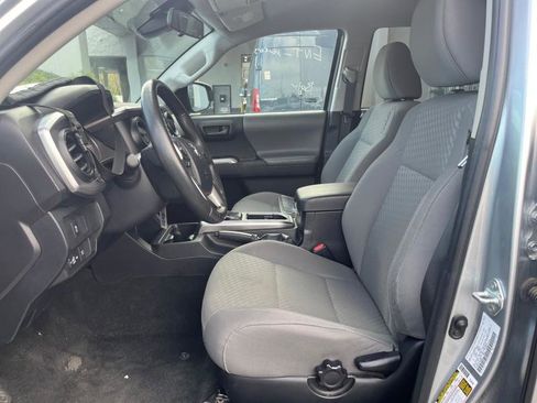 Used 2023 Toyota Tacoma SR5 image 3