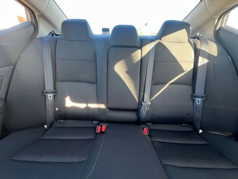 Used 2025 Nissan Altima 2.5 SV image 38